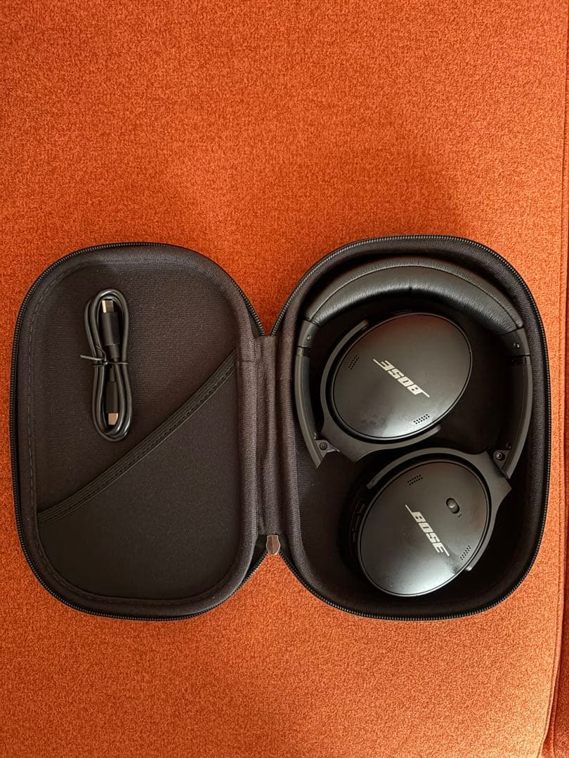 Bose ワイヤレスヘッドホン 本体　QC45