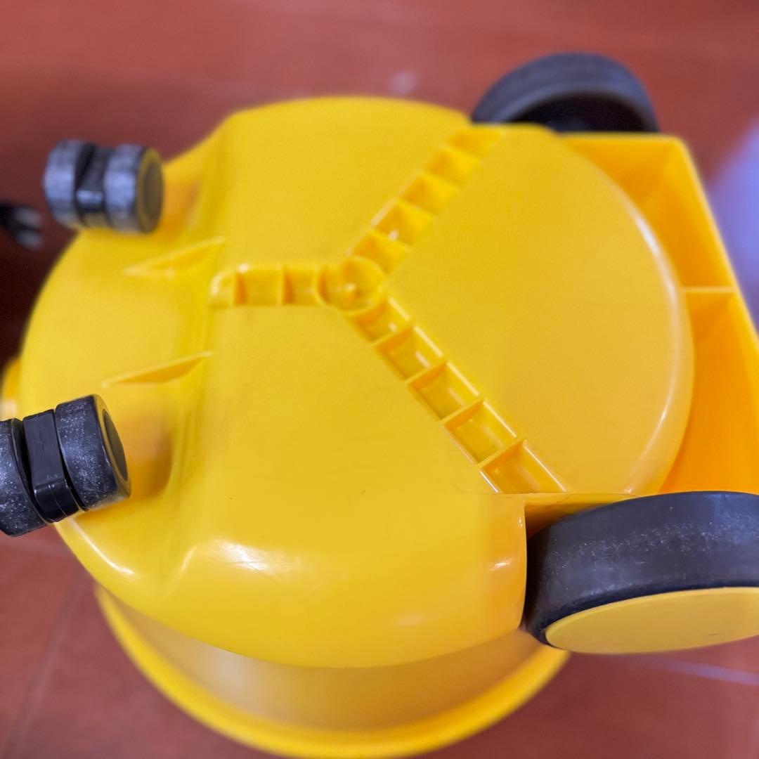 【レア】Henry ヘンリーくん　掃除機　イエロー ハウス付き USED