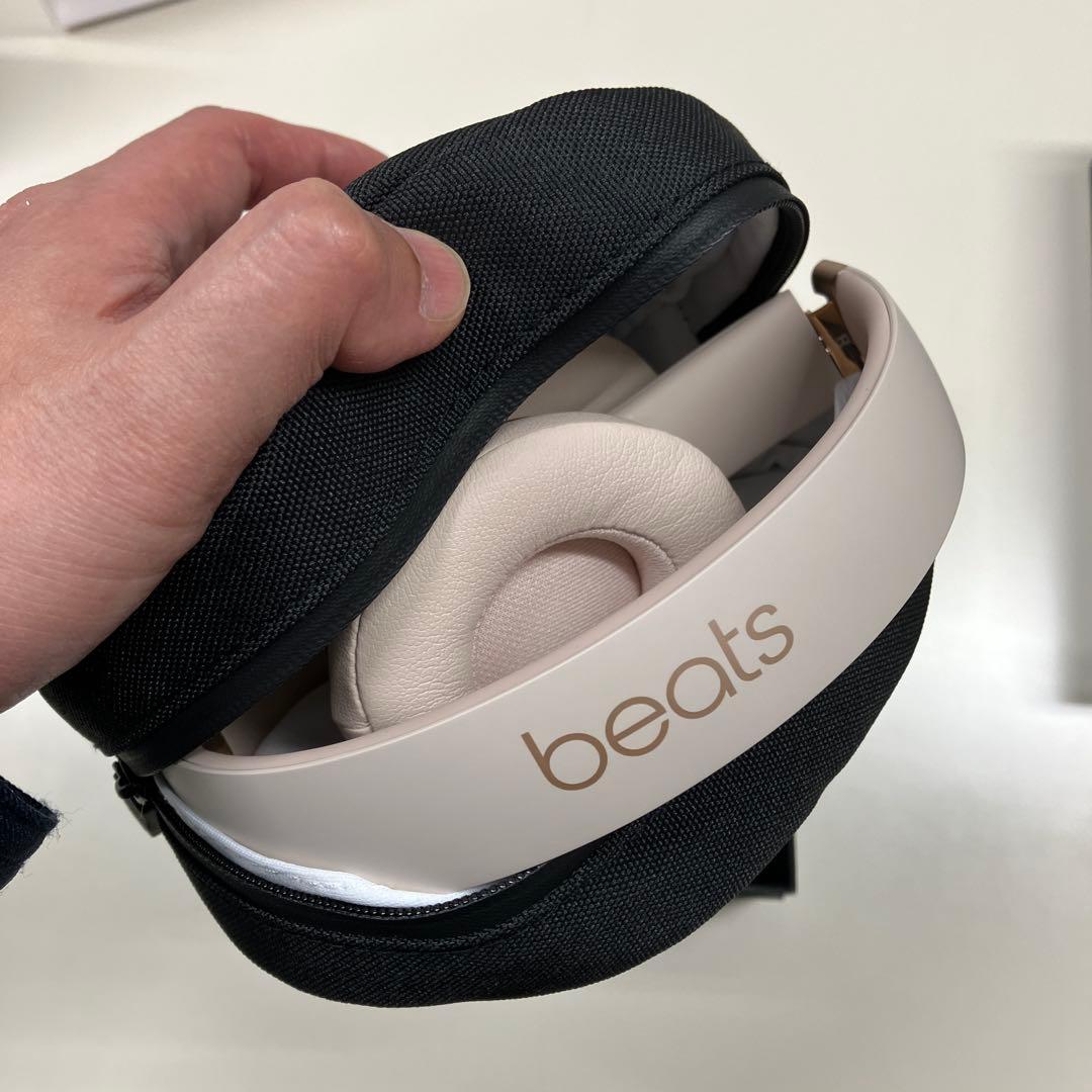 新品未使用！beats solo3 wireless マットゴールド