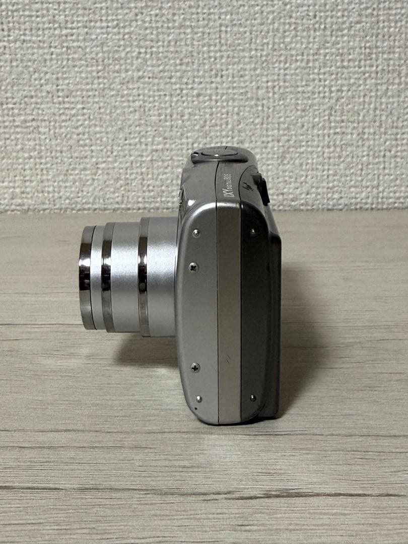 Canon IXY DIGITAL 810 IS PC1235 本体と付属品