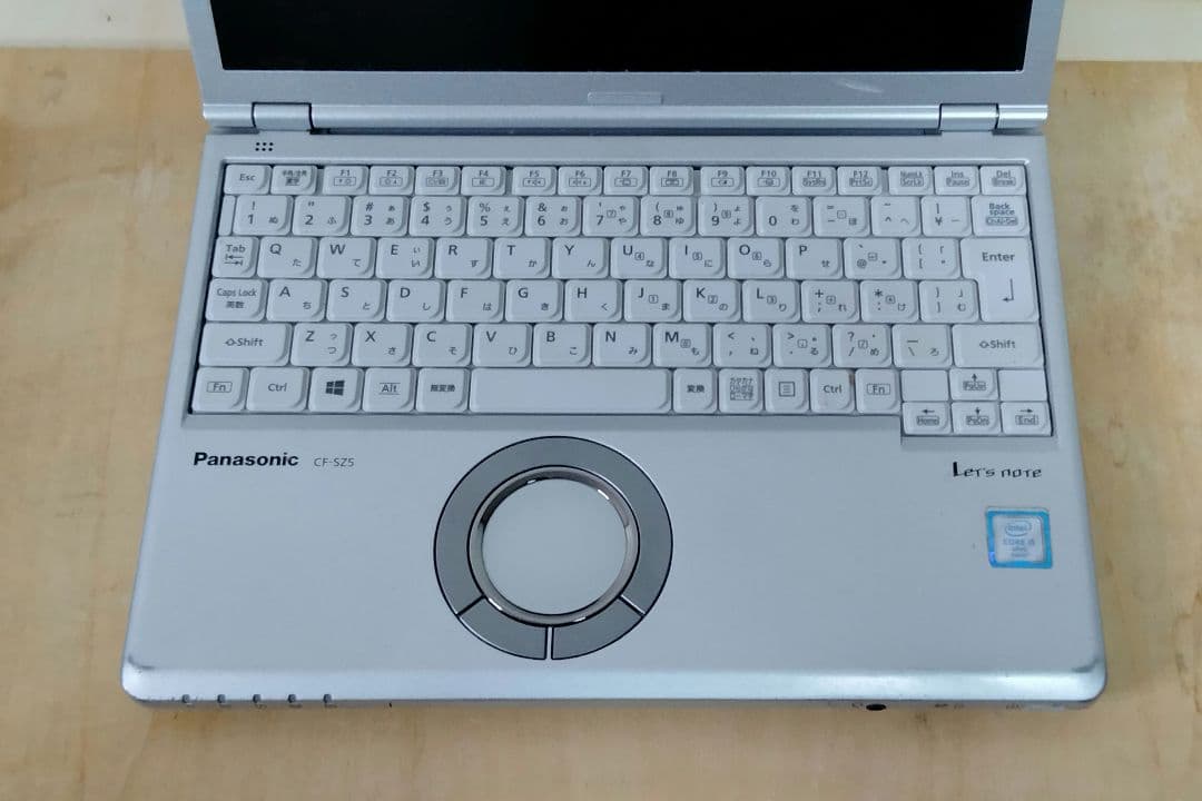パナソニック レッツノート メモリ8GB、SSD