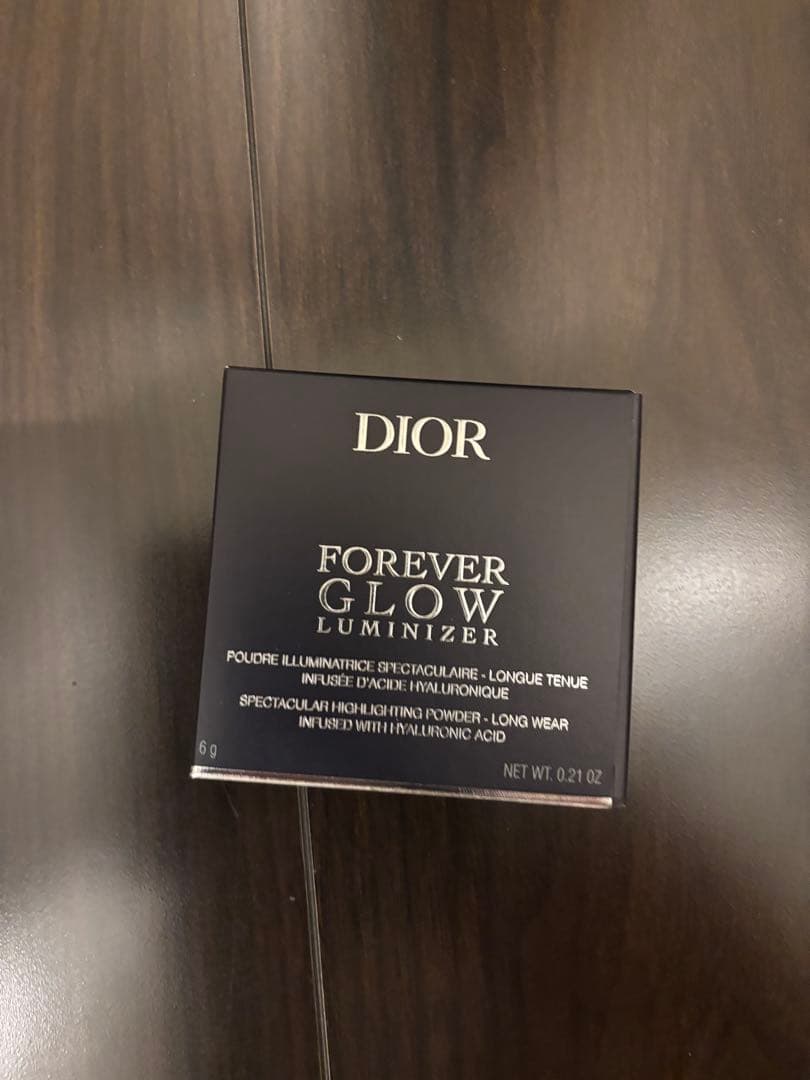 DIOR FOREVER GLOW LUMINIZER 04ピンク