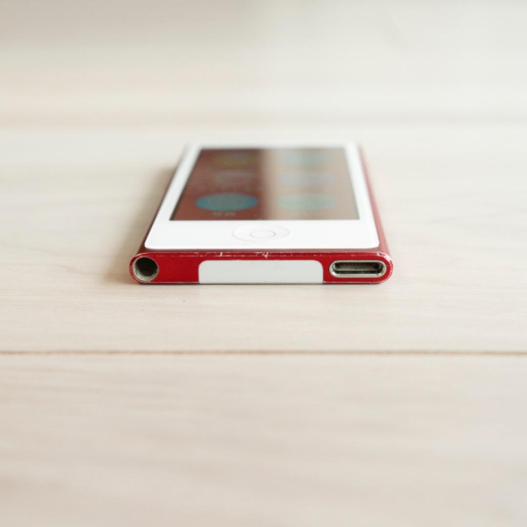 値下げApple iPod nano 16GB 第7世代 PRODUCT RED