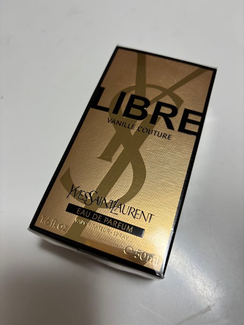 サンローラン YSLリブレ オーデパルファム バニラクチュール　ホリデー限定品