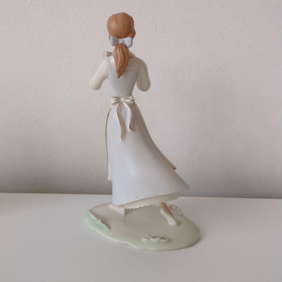 美女と野獣ベル　陶器製のフィギュア