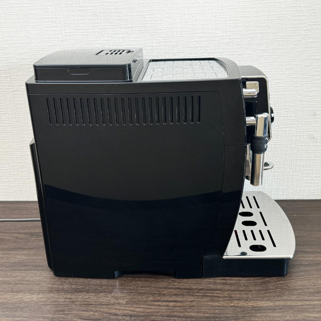 デロンギ マグニフィカ ECAM23120BN 全自動エスプレッソマシン