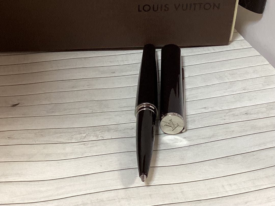 箱付美品ルイヴィトンLouis Vuitton ダークレッド ボールペン本物