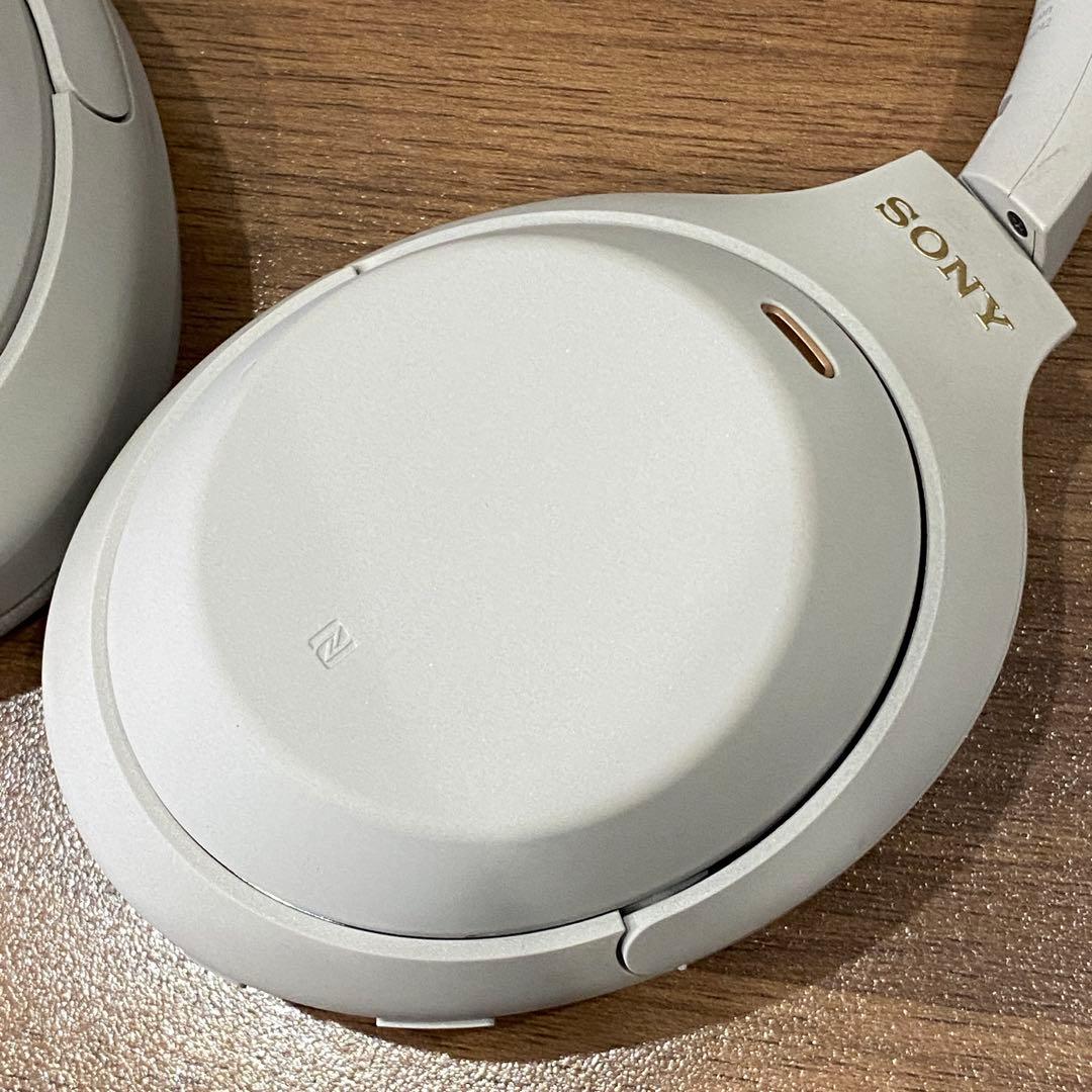 【SONY】ソニーWH-1000XM4 ワイヤレスヘッドホン　収納ケース付き