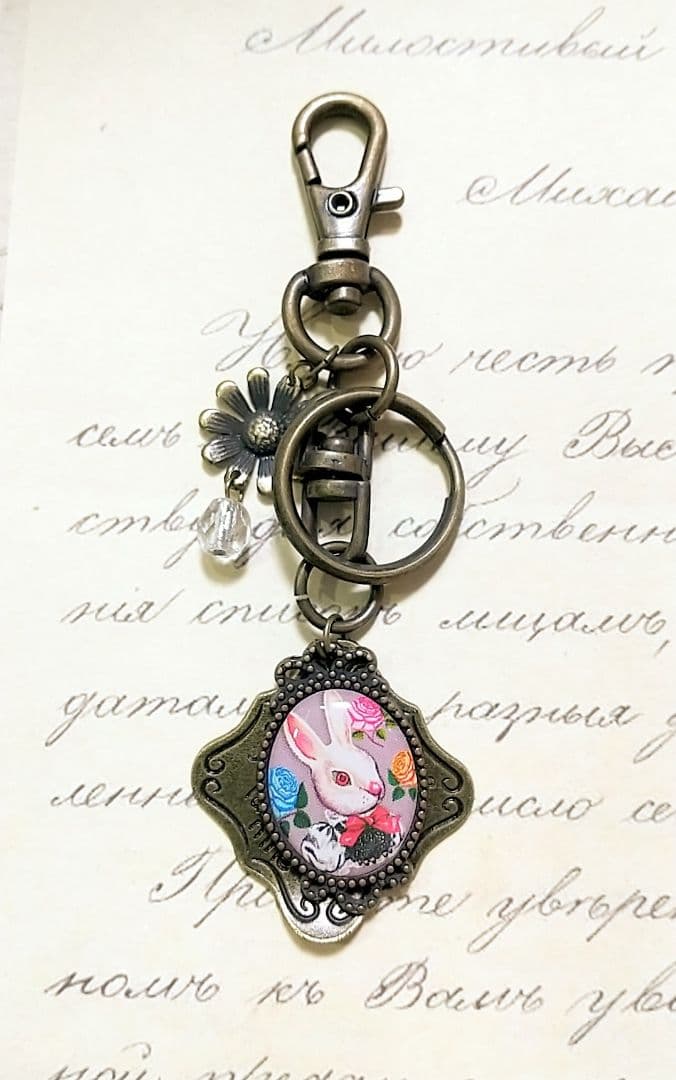 SOLD◆ウサギ バッグチャーム キーホルダー 童話 ハンドメイド