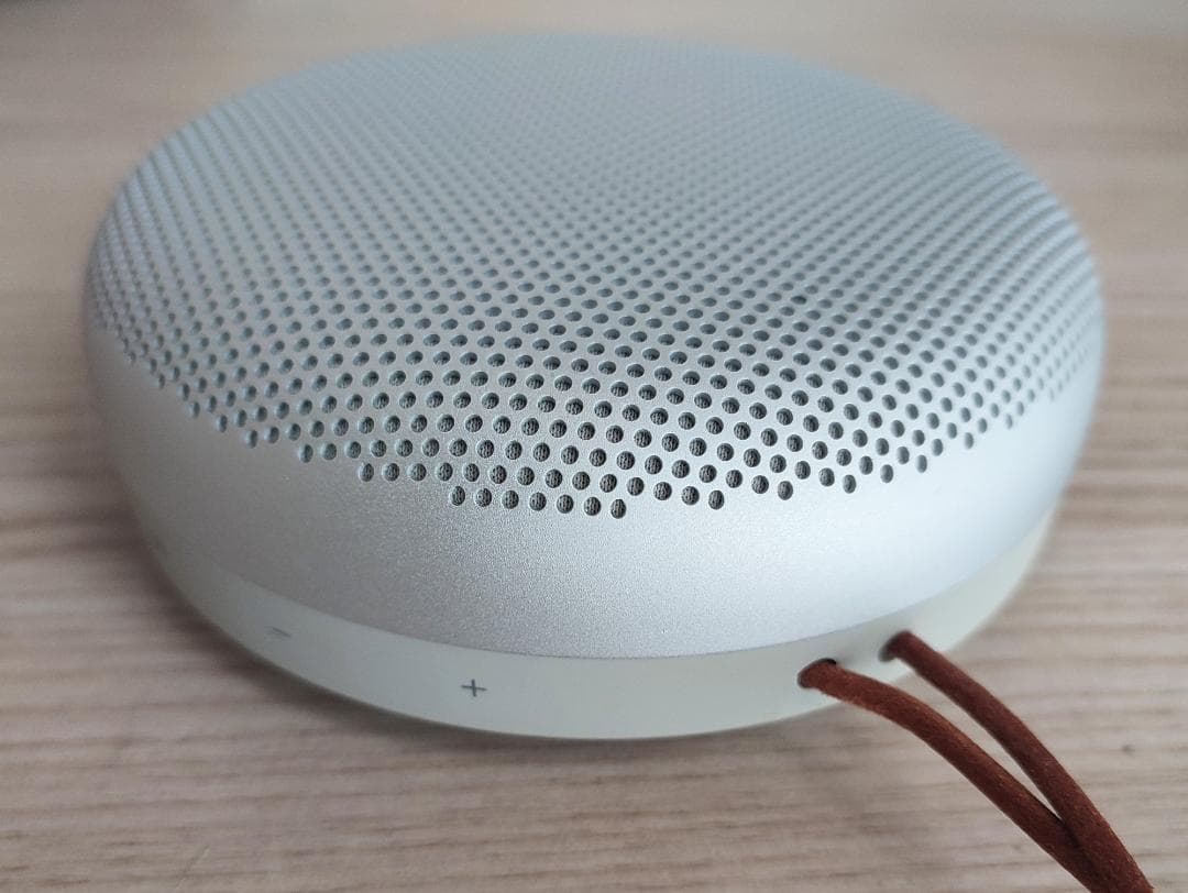 B&O スピーカー Beosound A1 2nd グレーミスト Olufsen
