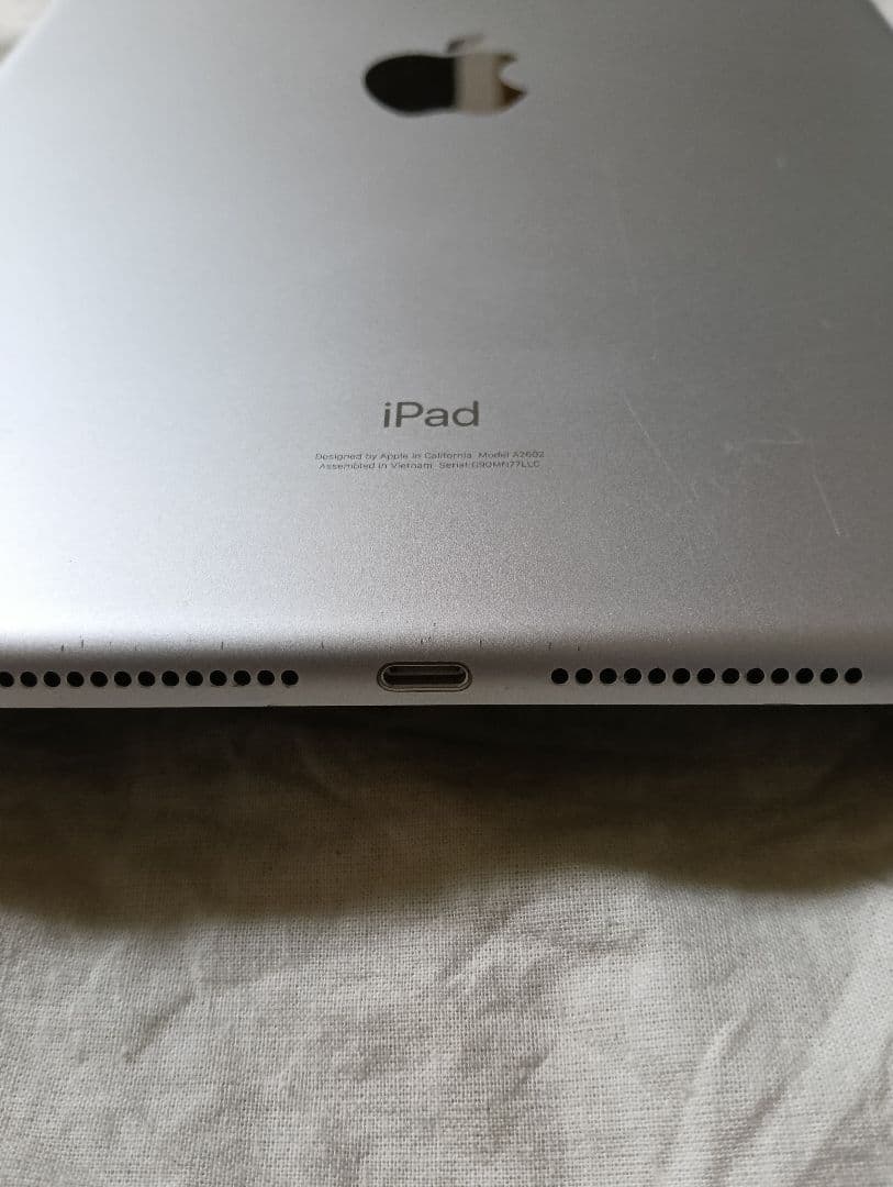 美品 iPad 第9世代 バッテリー99.8%