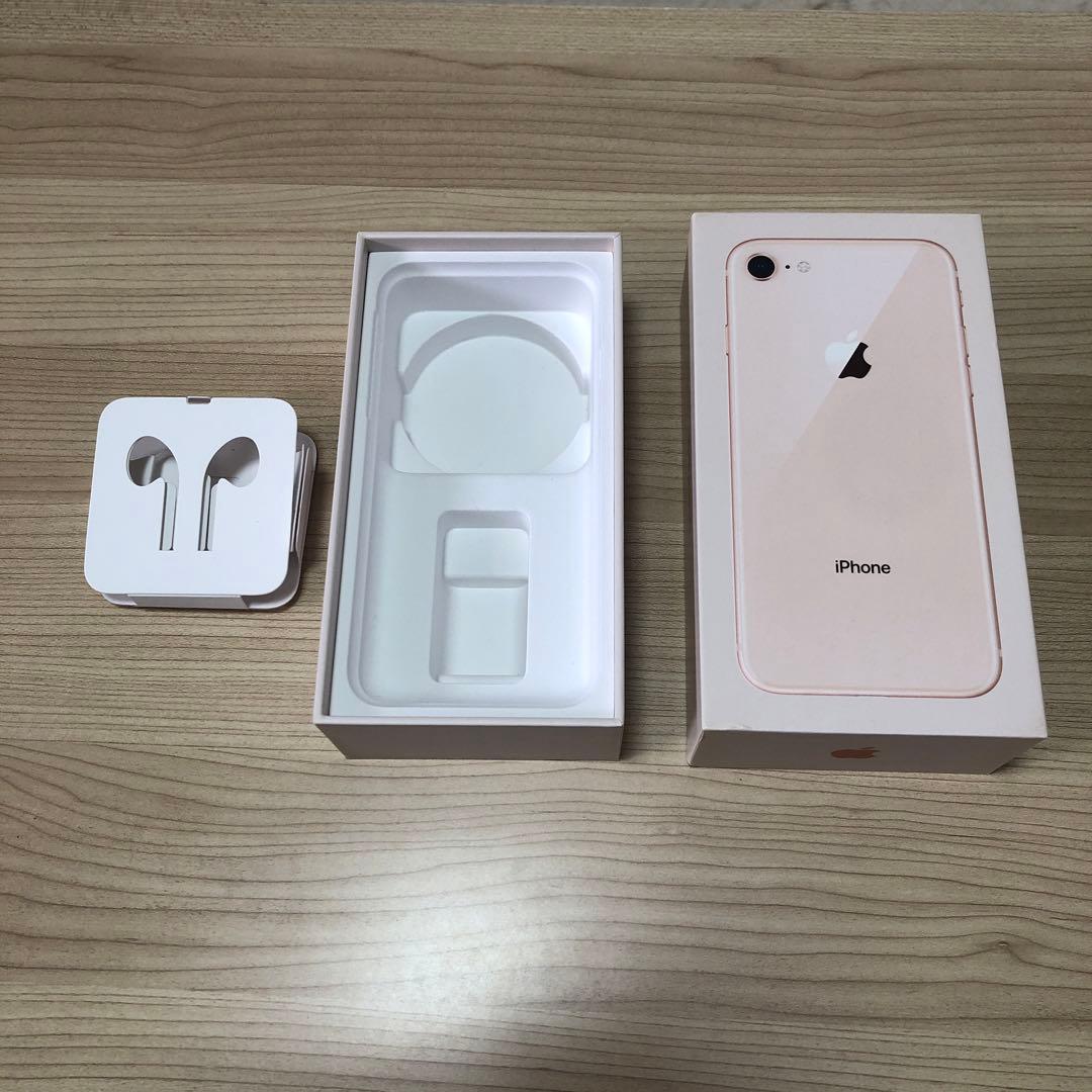 iPhone8 本体　ゴールド　64GB simフリー