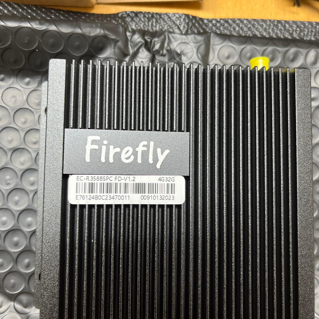 2個新品　EC-R3399PC 6-Core 64-Bit 4G/32G