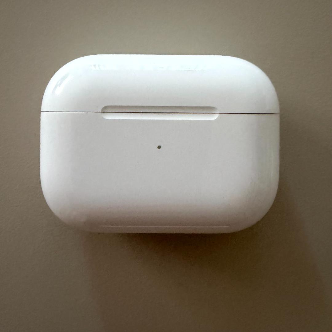 Apple Airpods Pro第1世代 Lightning ケース付き