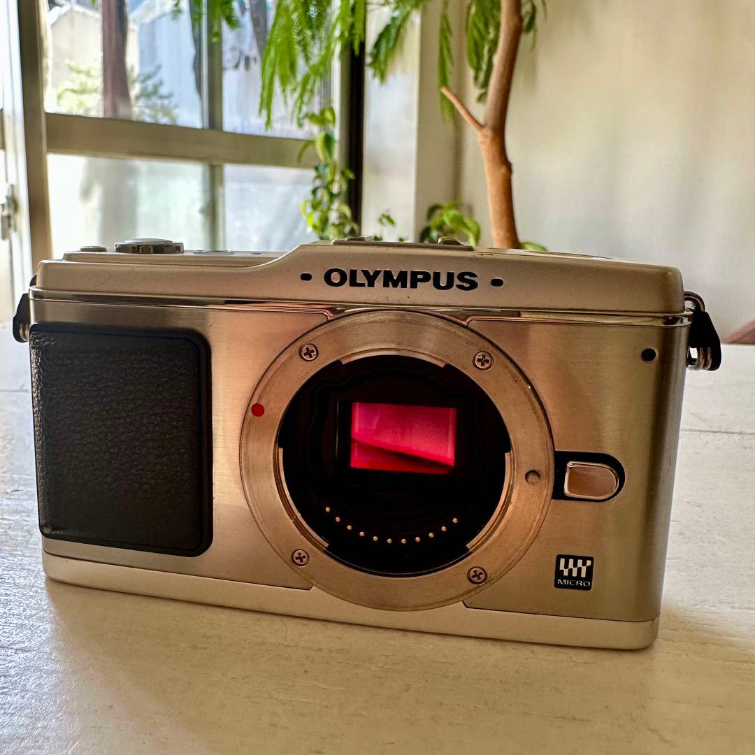 OLYMPUS PEN E-P1 ジャンク品　レンズ付き