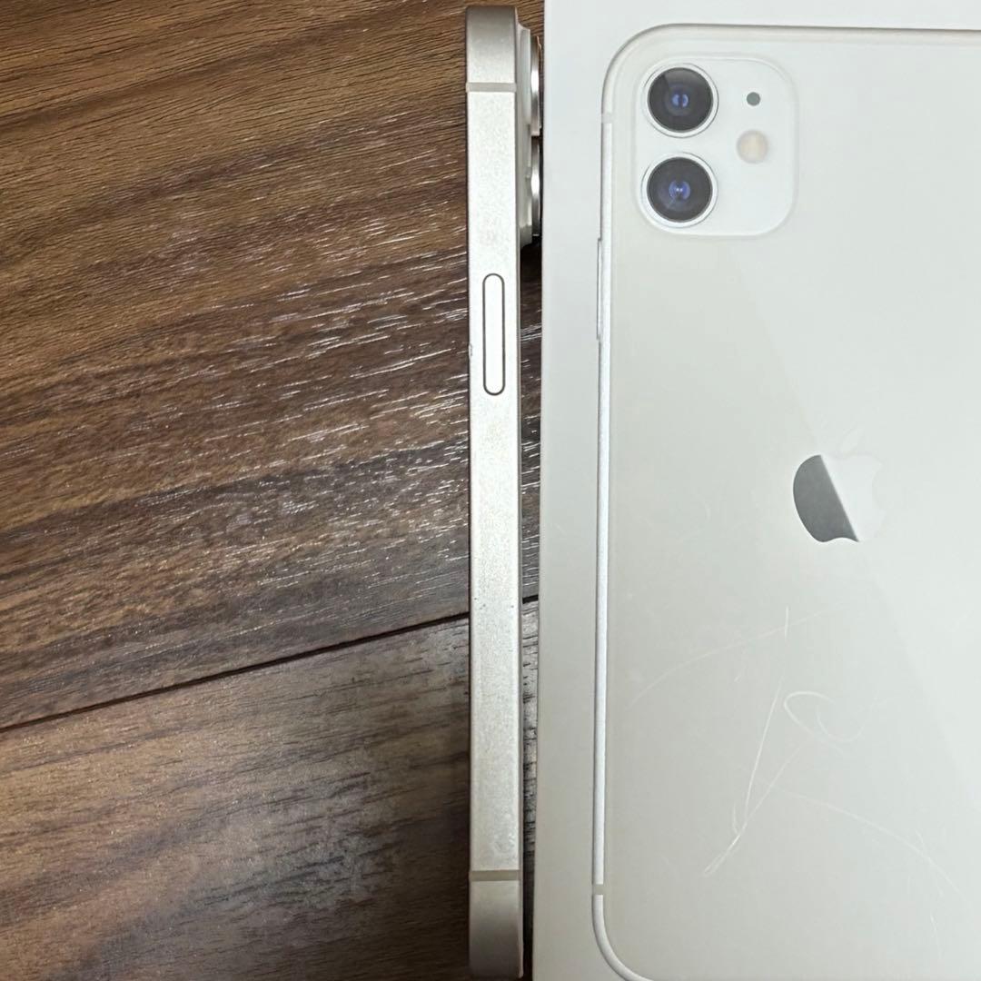 iPhone14 本体 ホワイト 128GB 美品　箱付き