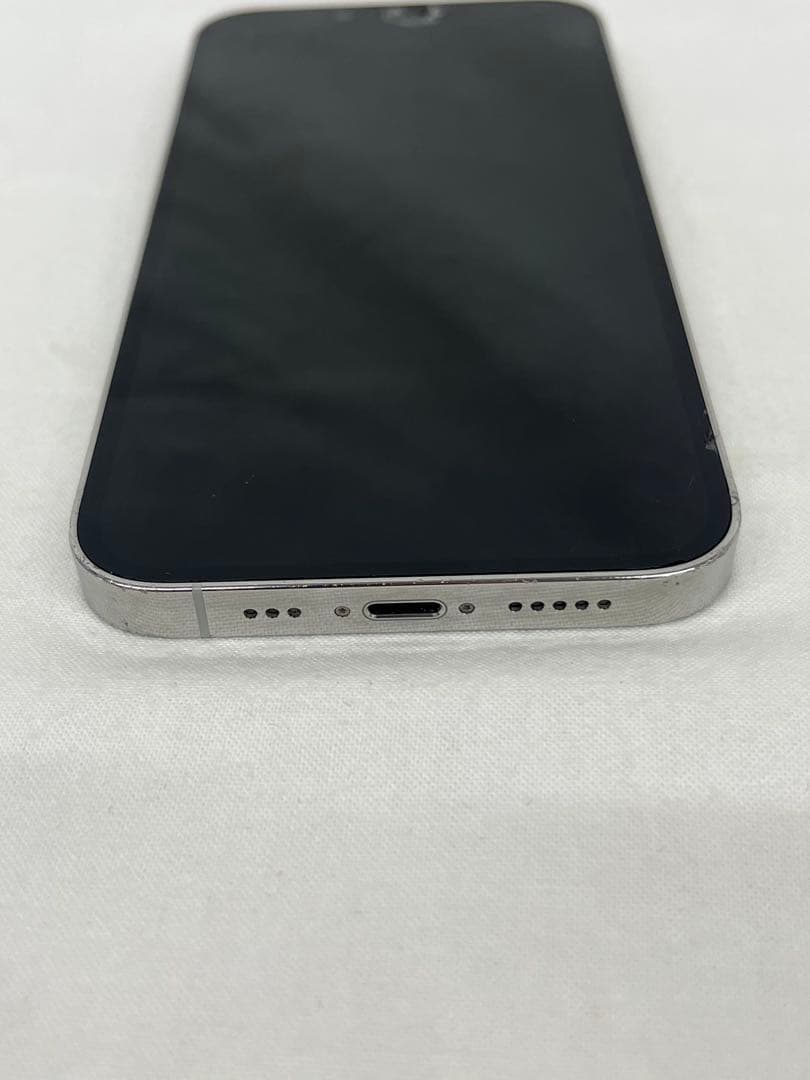 iPhone13 pro 256GB シルバーバッテリー75%