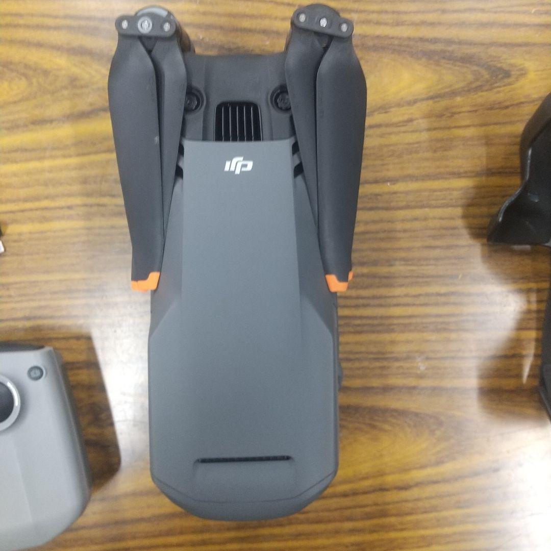 dji MAVIC3 ドローン