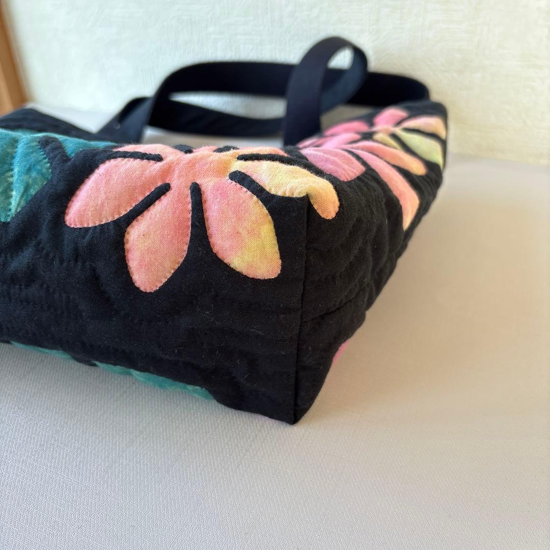 ハワイアンキルト　ハンドメイド　トートバッグ　黒