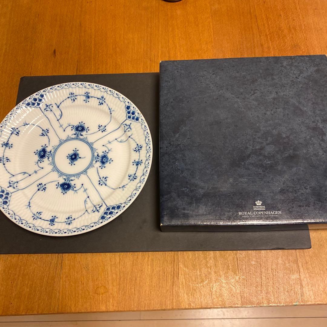 ロイヤルコペンハーゲン ブルーフルーテッド ハーフレース プレート 25cm