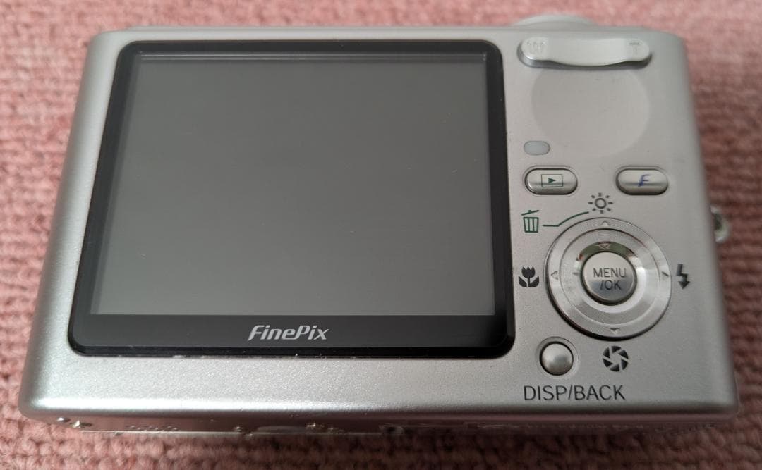 【美品】《おまけ付》Fujifilm FinePix F11 デジタルカメラ