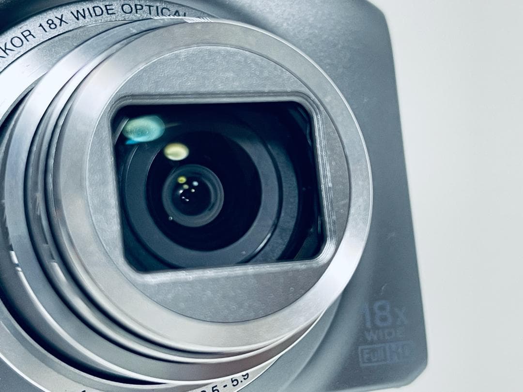 NIKON COOLPIX S9300 シルバー デジタルカメラ コンデジ