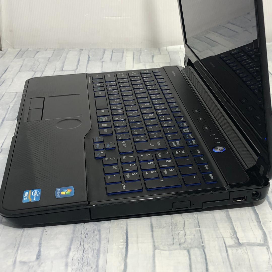 富士通 ノートパソコン本体 Core i5/640GB/8GB/Win10