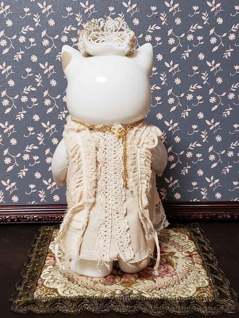 こはるちゃん お洋服 ほんやのねこ アンティークなハートの女王こはる ①