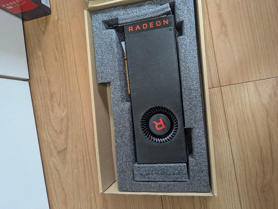 グラフィックボード・グラボ・ビデオカード Sapphire Radeon RX Vega 64 8GB HBM2