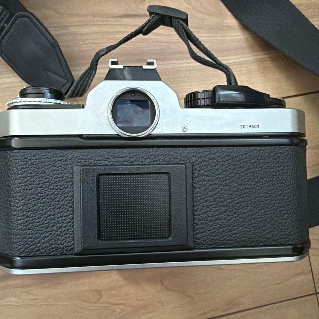 Nikon FE2 一眼レフカメラ Nikkor 50mmレンズ付き