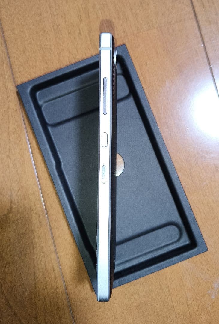 スマートフォン本体 Blackberry KEY2 Silver BBF100-8 6GB/64GB