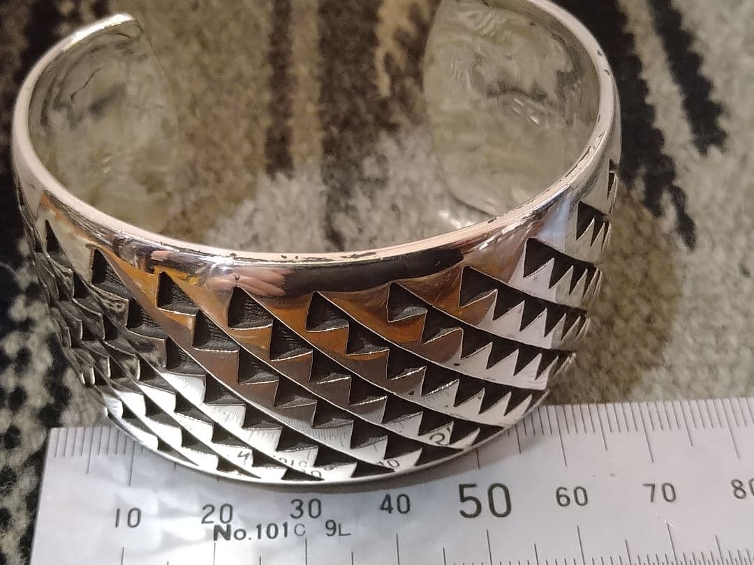 ブレスレット・バングル BERNARD DAWAHOYA Hopi Vintage bracelet
