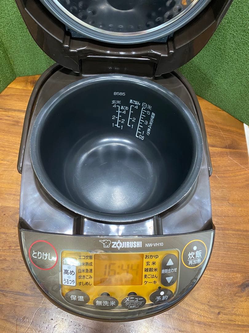 【美品】象印 IH炊飯器 極め炊きNW-VH10ブラウン 1.0L 5.5合炊き