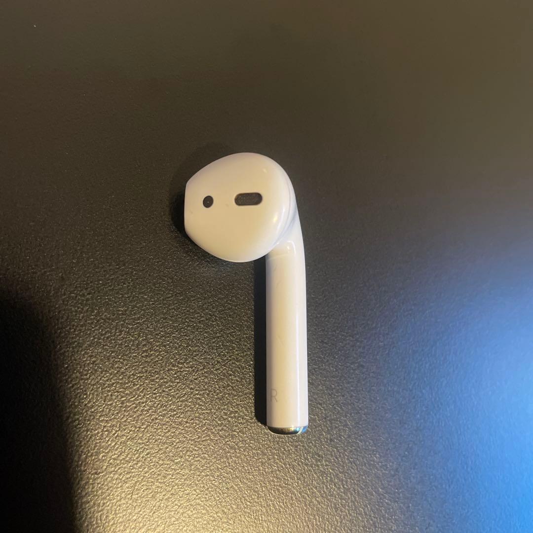【状態良好】Apple Airpods2 Lightningケーブル付帯