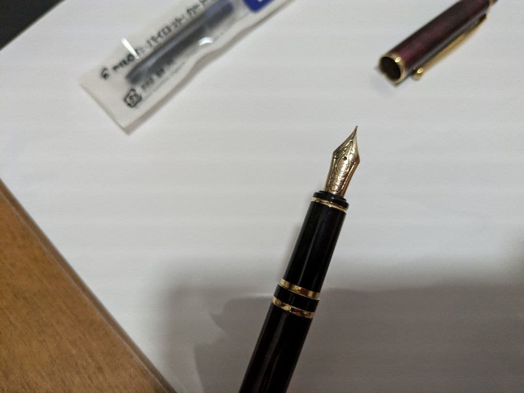 PILOT　万年筆　インク付き