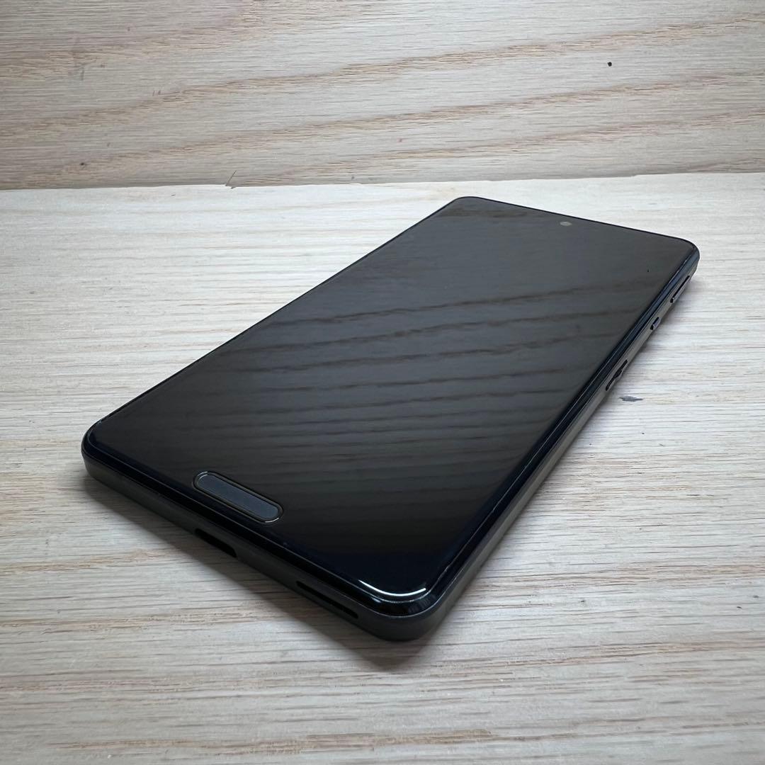 シャープ AQUOS sense5G SH-53A 本体 W18