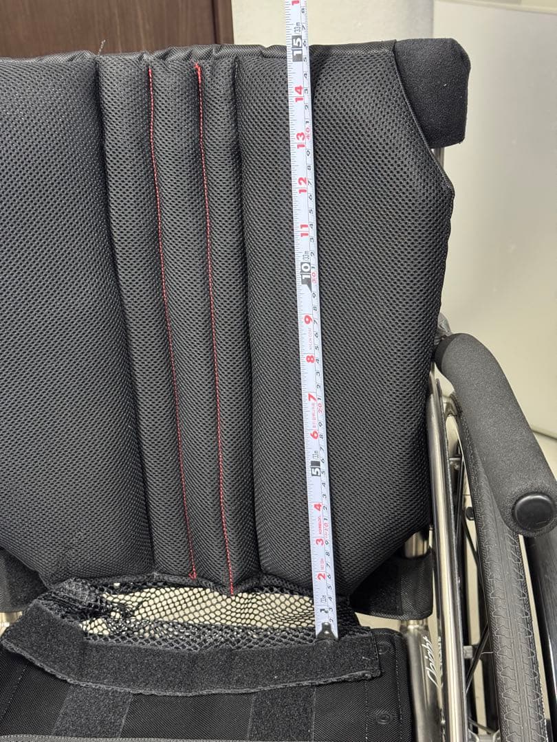 美品　TIG（ティグ）社製 Cloight（クライト）自走式車椅子　チタン8kg