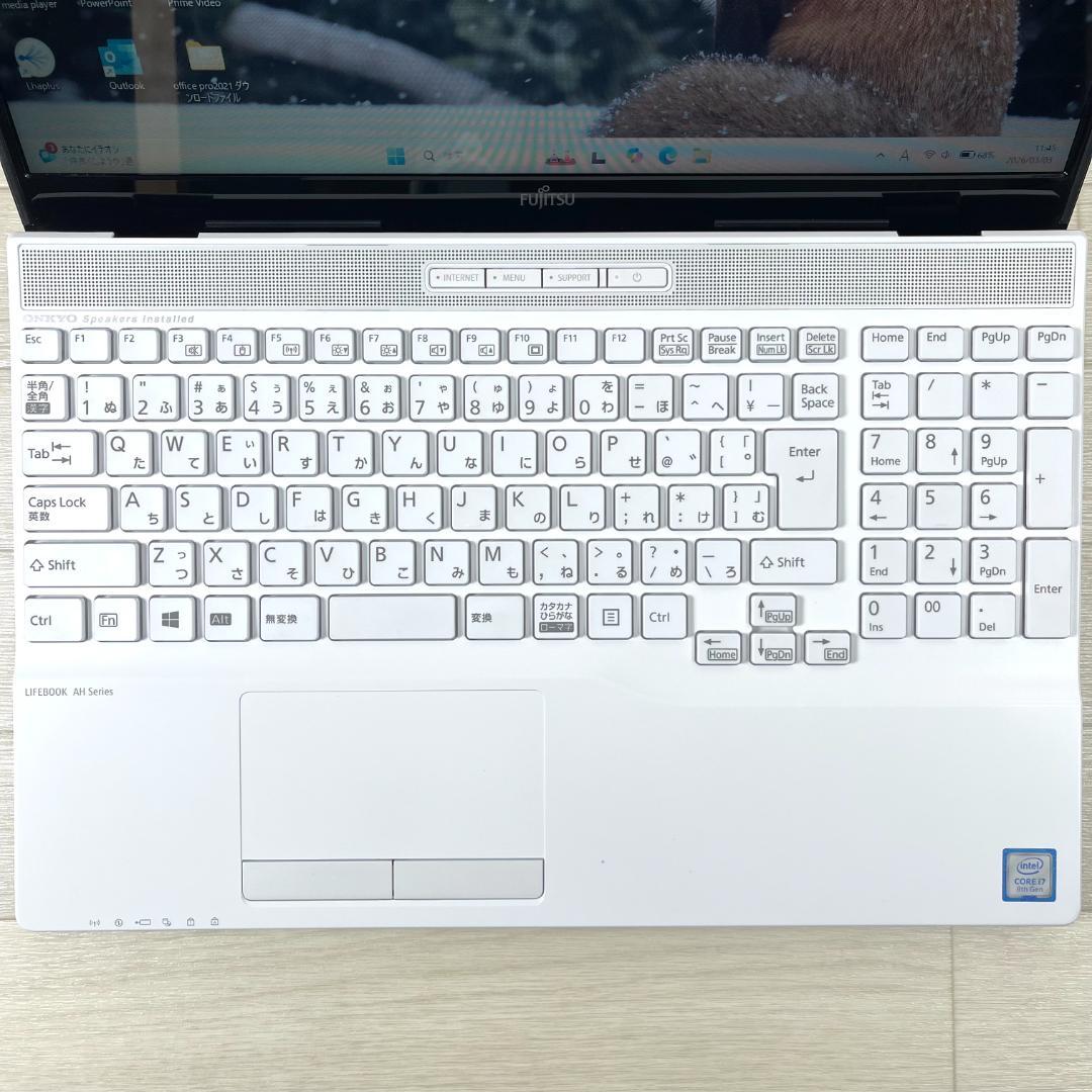 富士通 第8世代 i7 高速SSD512 メモリ16 オフィス ノートパソコン