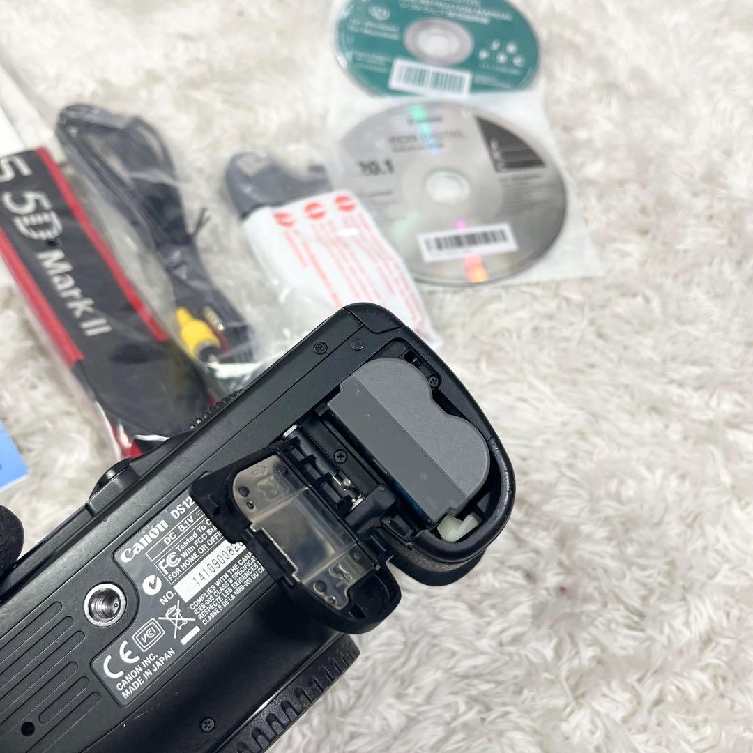 Canon EOS 5D 本体 デジタル一眼レフカメラ