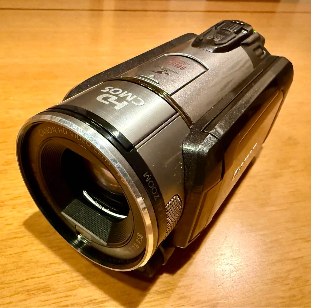 HDビデオカメラCanon iVIS HF S21