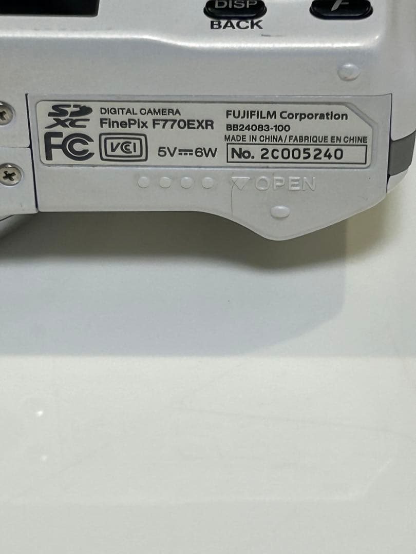 Fujifilm FinePix F770EXR 20倍ズームジャンク