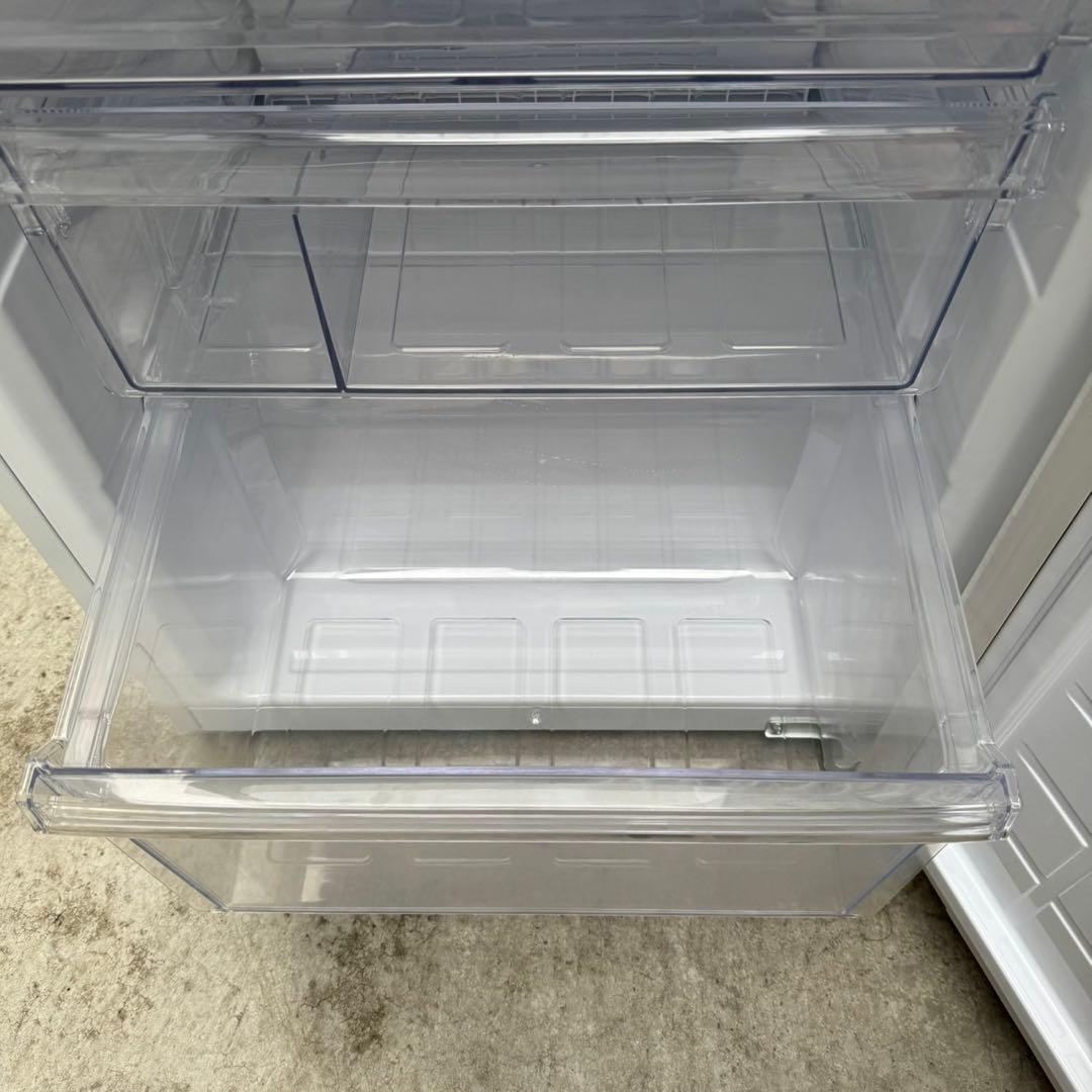 530⭐️送料取付無料★シャープ　冷蔵庫　大型　200L〜300L