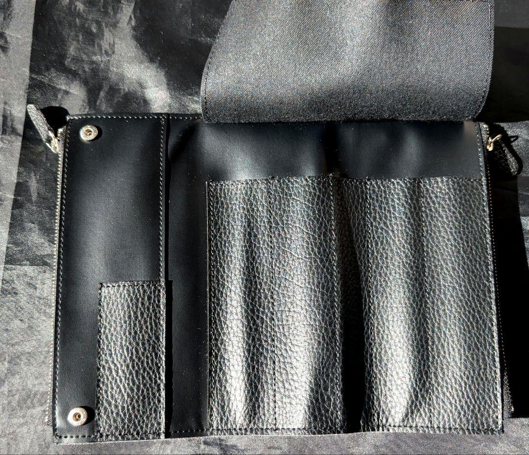レザーベンディペンケース エッセンシャル ADRIA　ブラック　ラダイト