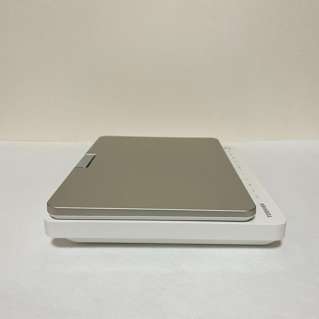 TOSHIBA ポータブルブルーレイディスクプレイヤー SD-BP900S