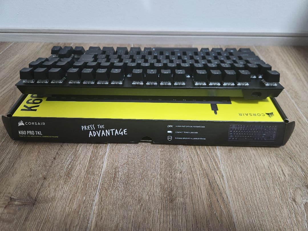Corsair K60 PRO TKL ゲーミングキーボード