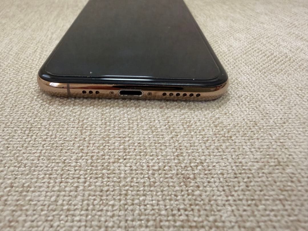 Apple iPhone Xs ゴールド 本体　SIMフリー
