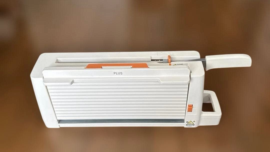 Plus コンパクト裁断機　PK-113