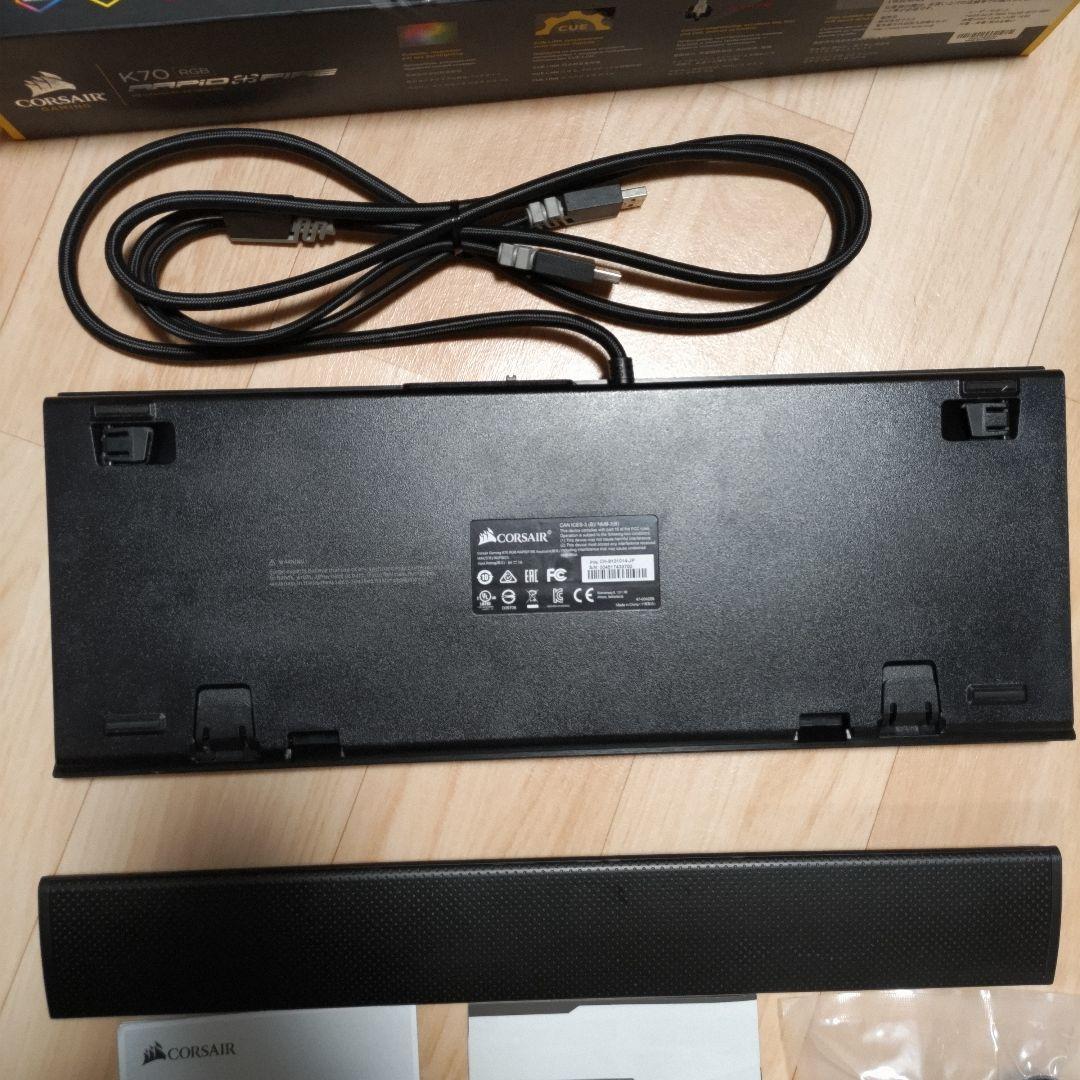 Corsair K70 RGB メカニカルキーボード
