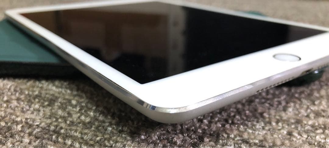 iPad mini4 Wi-Fi＋Cellular Simフリー 16GB