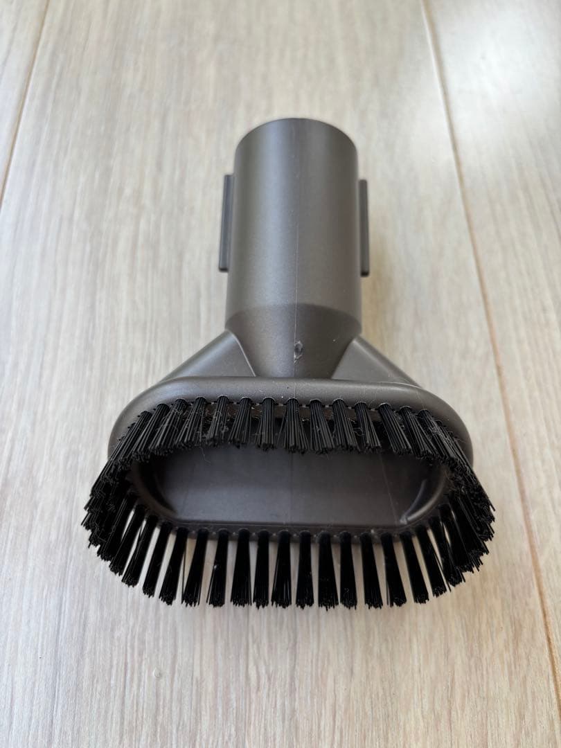 純正Dyson V8 Fluffyハンディクリーナー アタッチメント付き